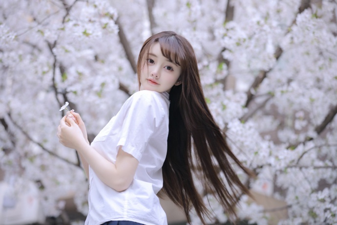 你好，李焕英 封面