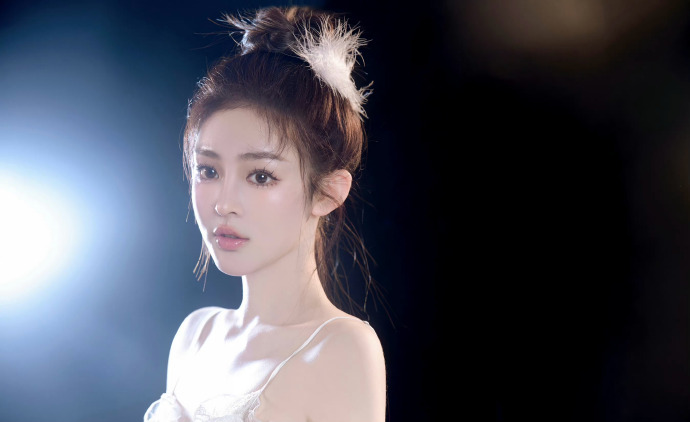 暑期档巨作《八仙》引热议：票房破亿，AI剧本成焦点！
